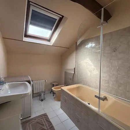 Rustique à Bransat, 4 Pers., Nature Et Détente - Fr-1-489-594 Casa vacanze *